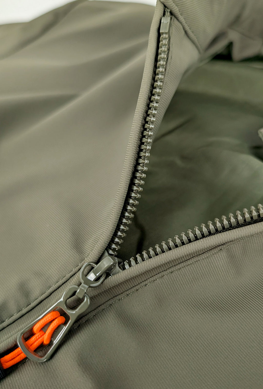 Giubbotto uomo Leggero Dresserd tessuto tecnico collo coreano - VERDE MILITARE