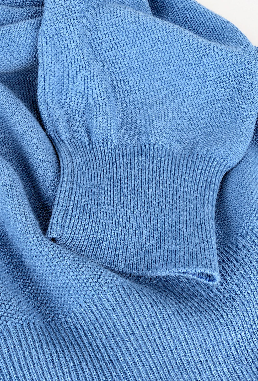 Maglia scollo a V in cotone trama lavorata - AZZURRO