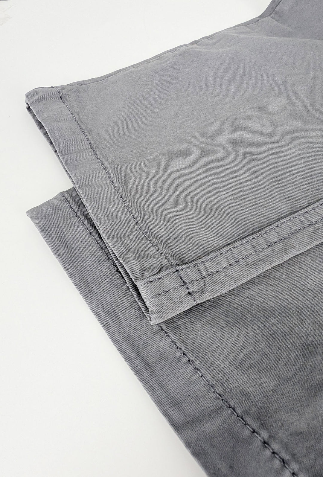 Pantalone uomo elasticizzato con tasconi cargo cotone leggero - GRIGIO