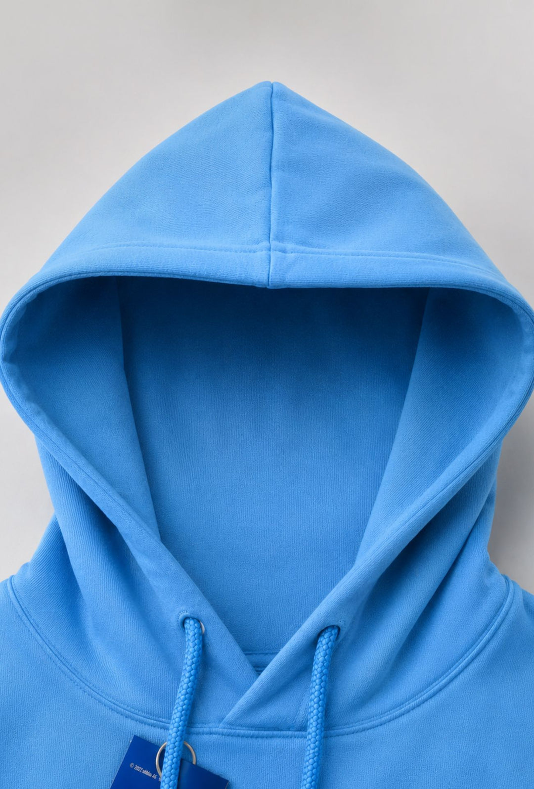 Felpa Uomo ADIDAS con Cappuccio e Interno Felpato scritta centrale in rilievo ricamata- AZZURRO