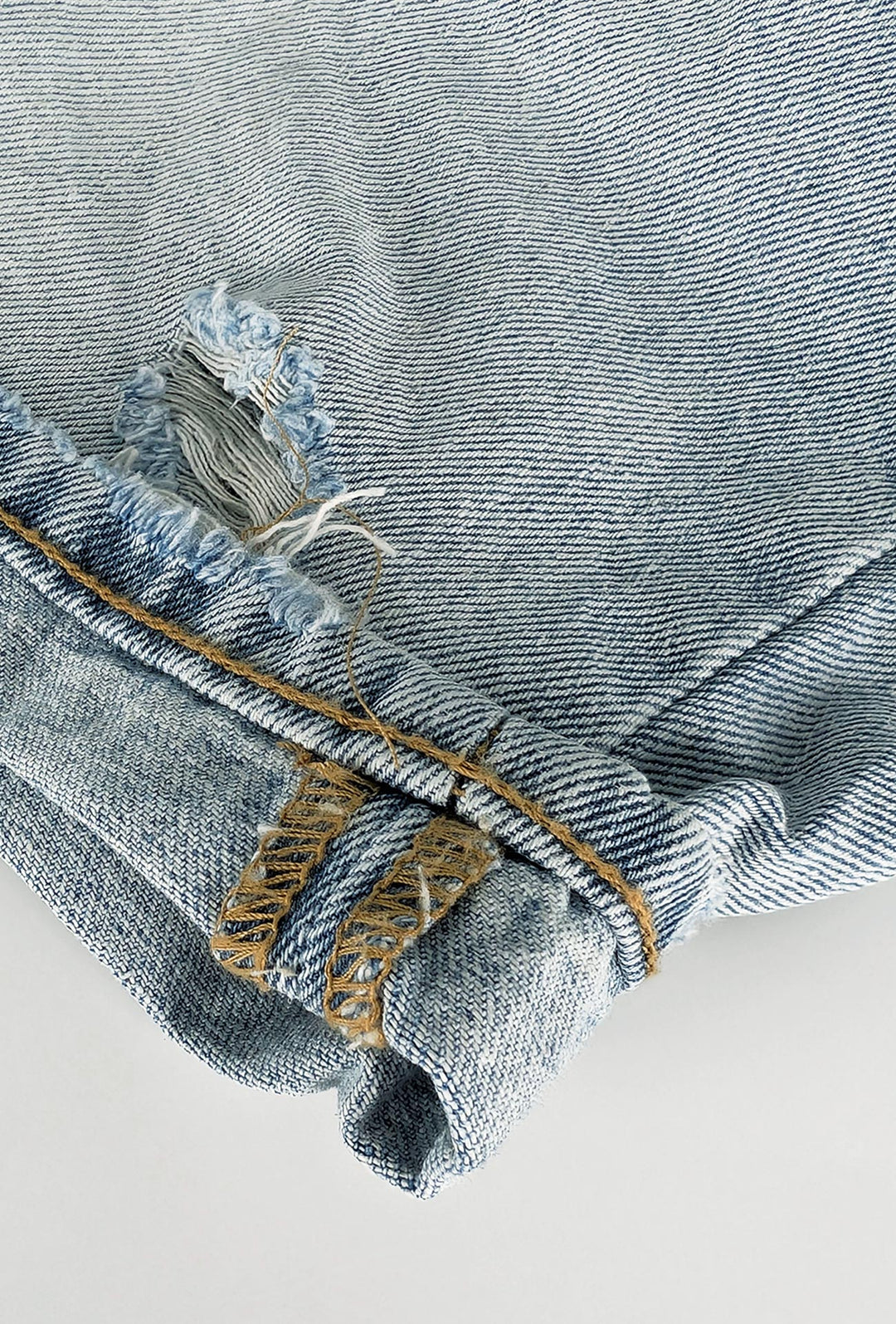 Bermuda Jeans Uomo Relax fit con strappi