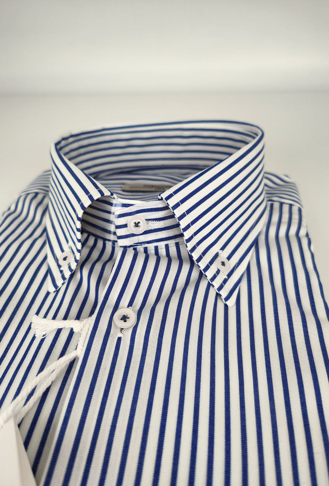 Camicia uomo Regular fit Portocervo -RIGHE BIANCHE E BLU