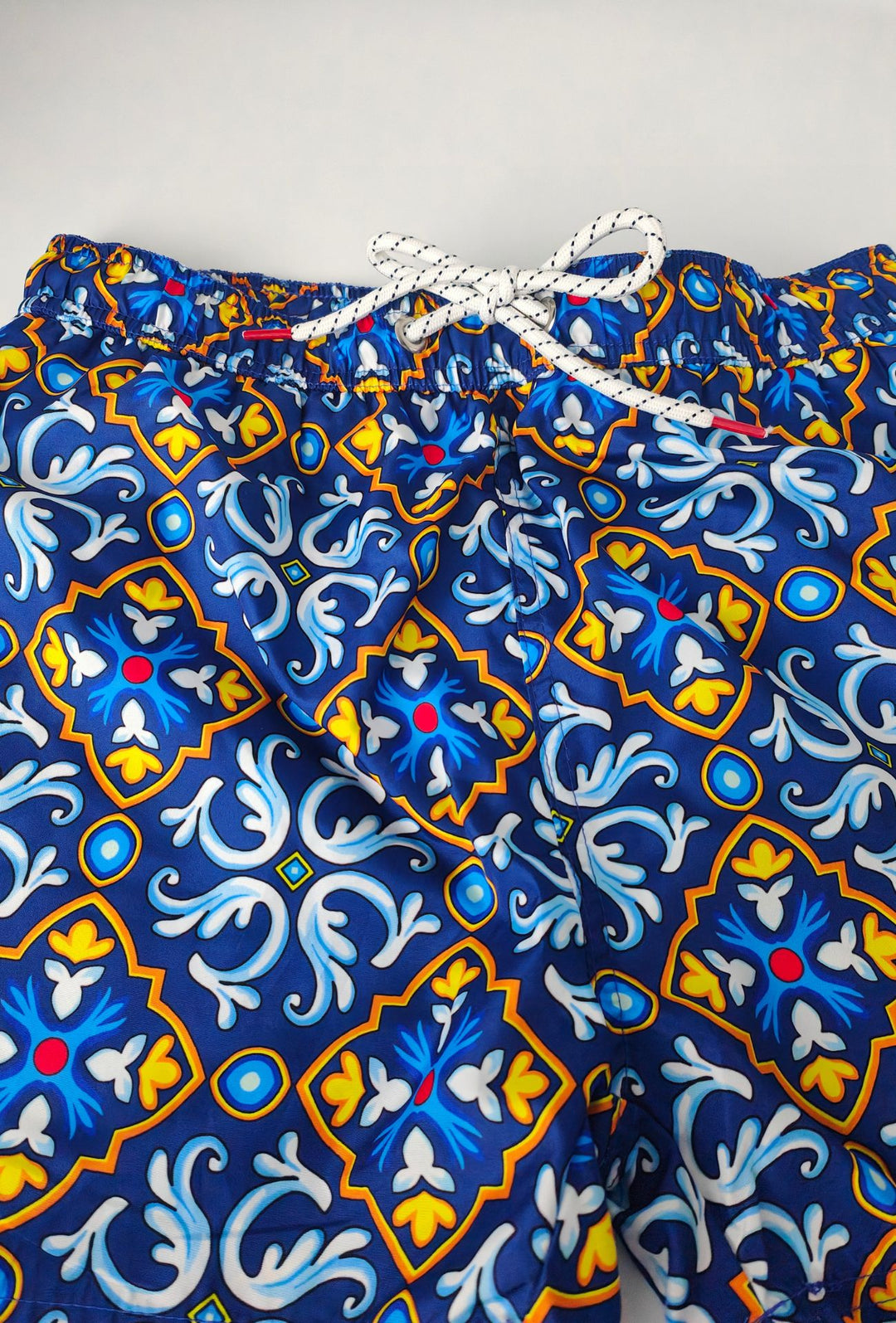 Costume uomo con fantasia maiolica costumi mare - BLU