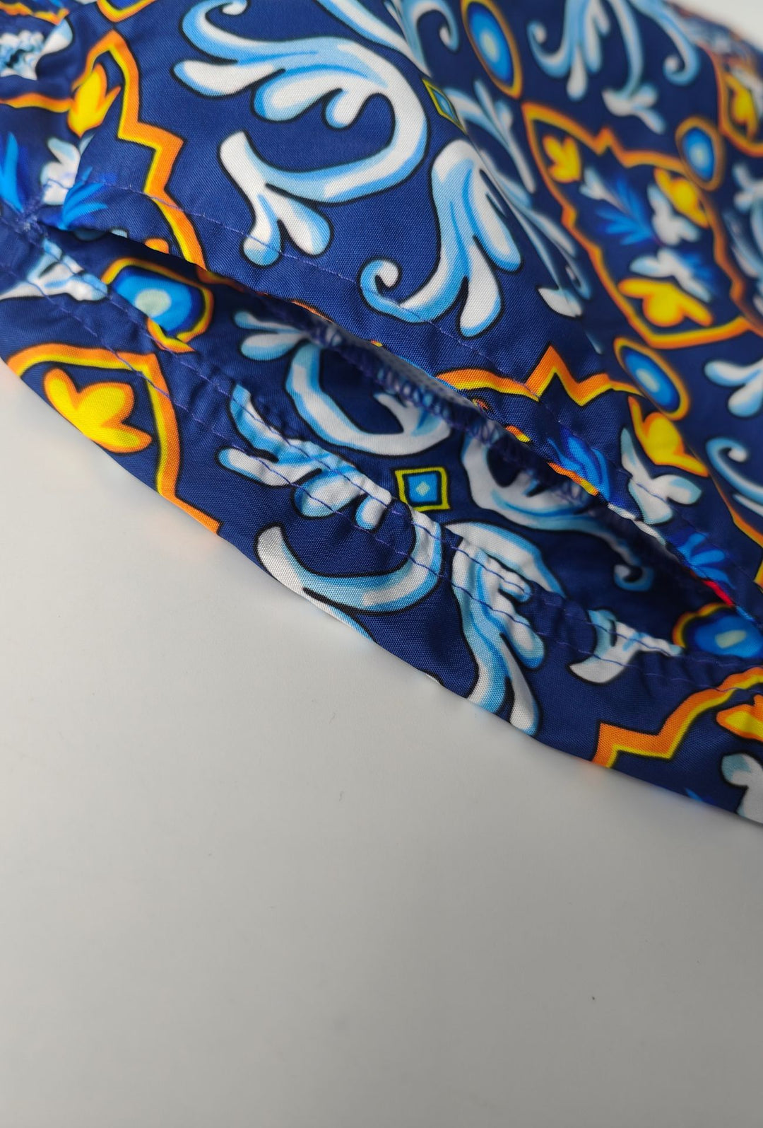 Costume uomo con fantasia maiolica costumi mare - BLU