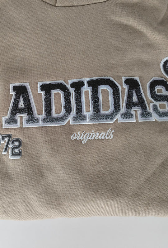 Felpa Uomo ADIDAS con Cappuccio e Interno Felpato scritta centrale in rilievo ricamata- BEIGE