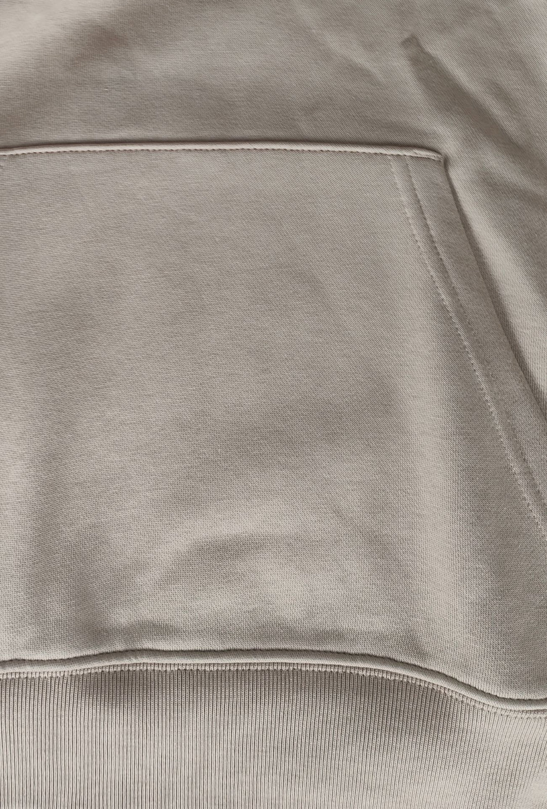 Felpa Uomo ADIDAS con Cappuccio e Interno Felpato scritta centrale in rilievo ricamata- BEIGE