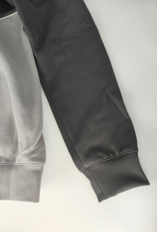 Felpa Uomo ADIDAS  Con Cappuccio E scritta centrale stampato sul petto e stampa grande sul retro- GRIGIO