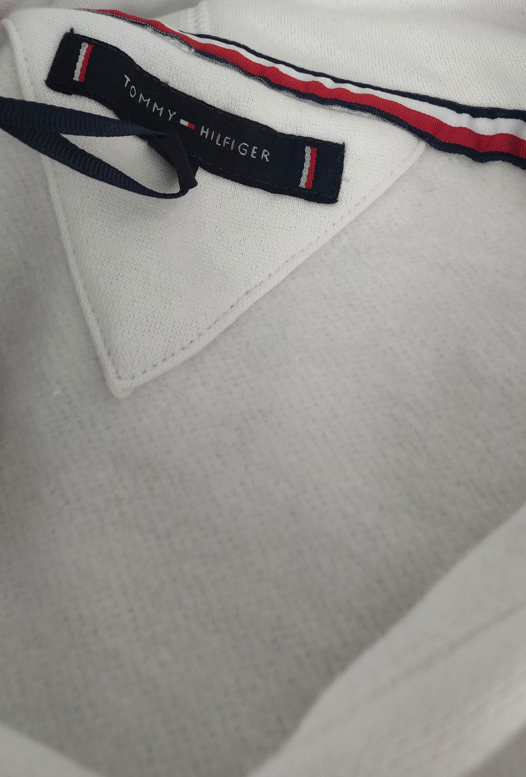 Felpa Uomo con cappuccio TOMMY HILFIGER in cotone felpato leggero Logo cucito lato cuore- BIANCO