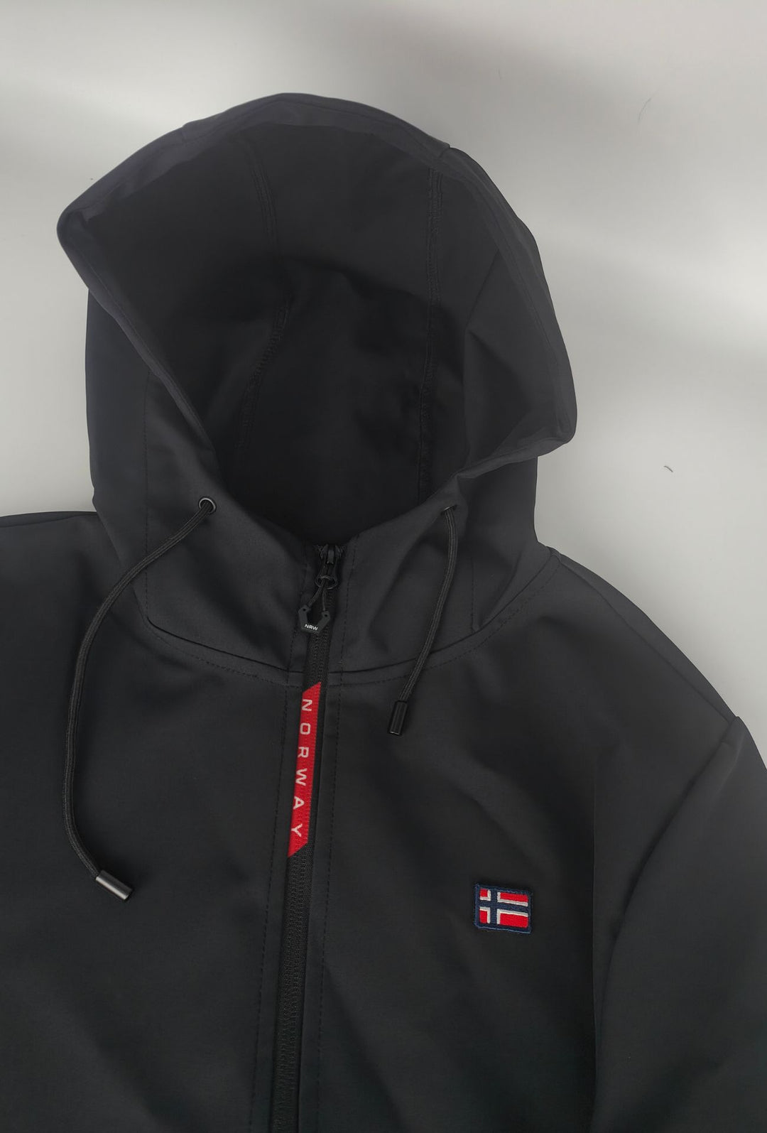 Giubbino Tecnico Uomo Norway  con Cappuccio- NERO