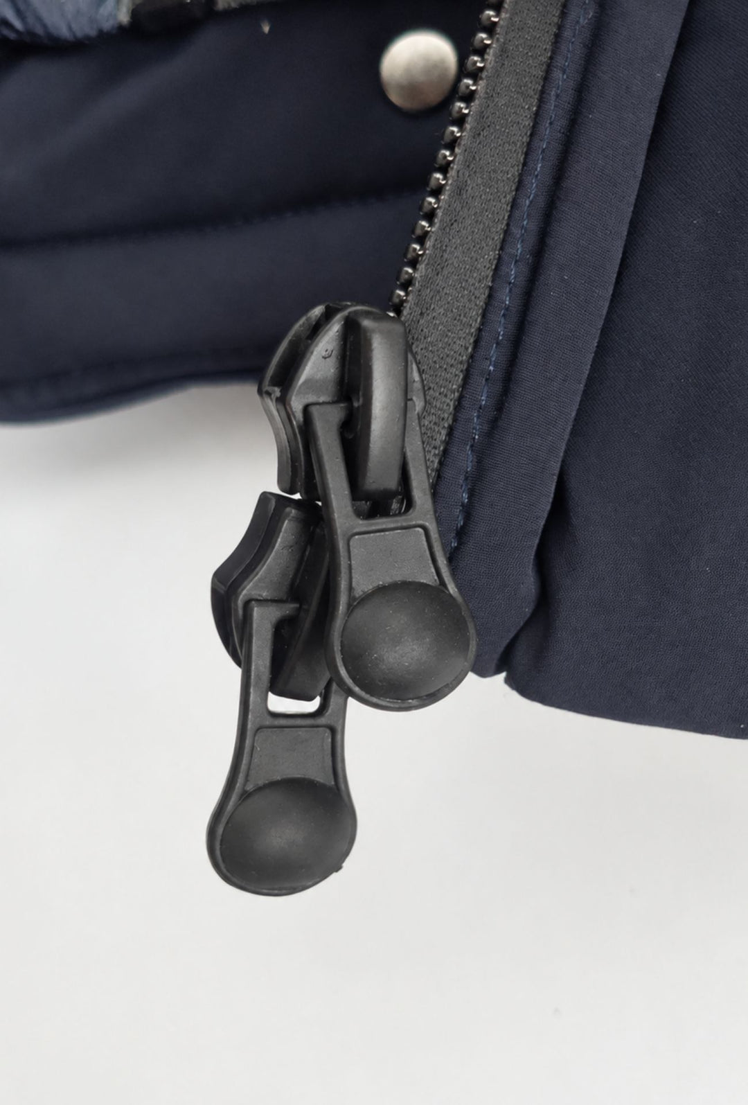 Giubbotto Uomo Tessuto Tecnico con Inserti Interni Trapuntati- BLU NAVY
