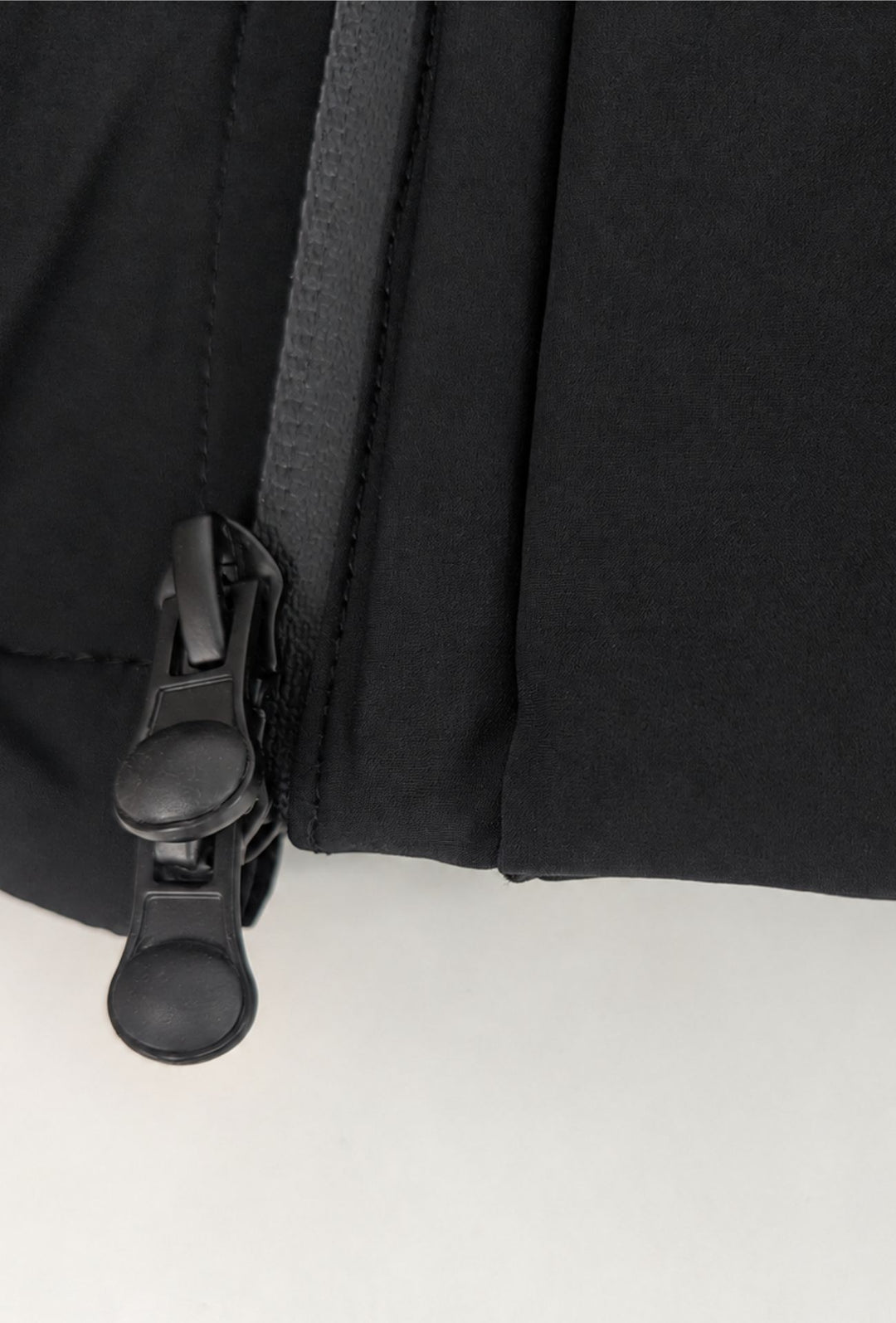 Giubbotto Uomo Tessuto Tecnico con Inserti Interni Trapuntati- NERO