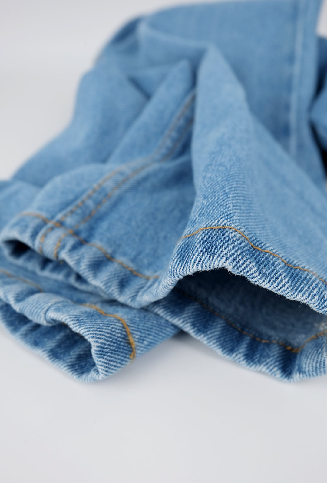 Jeans Uomo con tasconi elastico in vita colorazione chiara