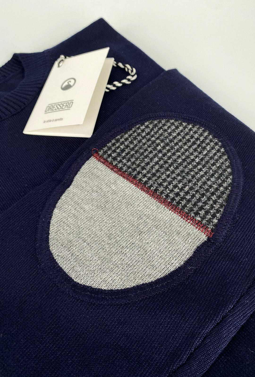 Maglioncino uomo Dresserd girocollo in viscosa con toppa e cuciture a contrasto - BLU