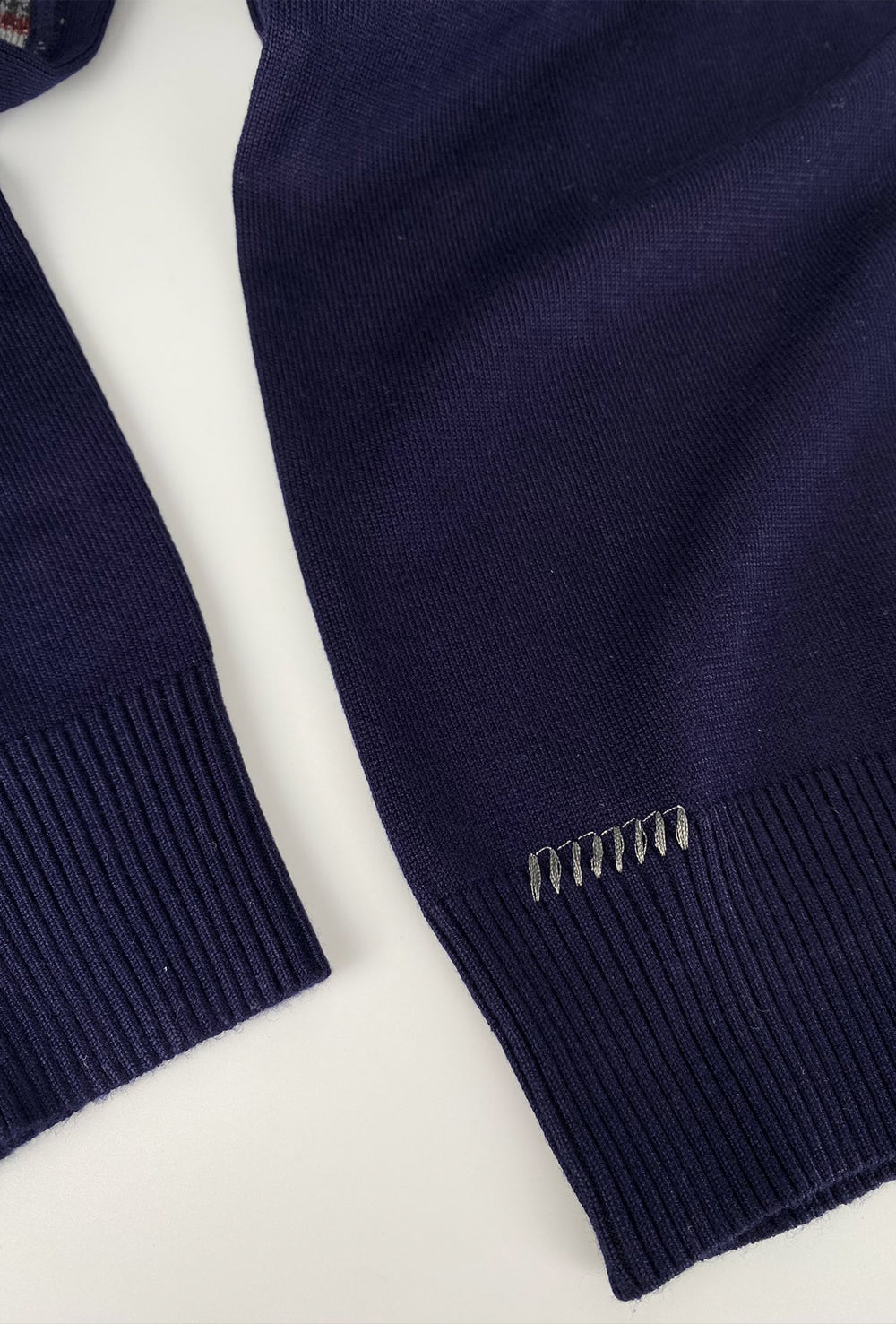 Maglioncino uomo Dresserd girocollo in viscosa con toppa e cuciture a contrasto - BLU