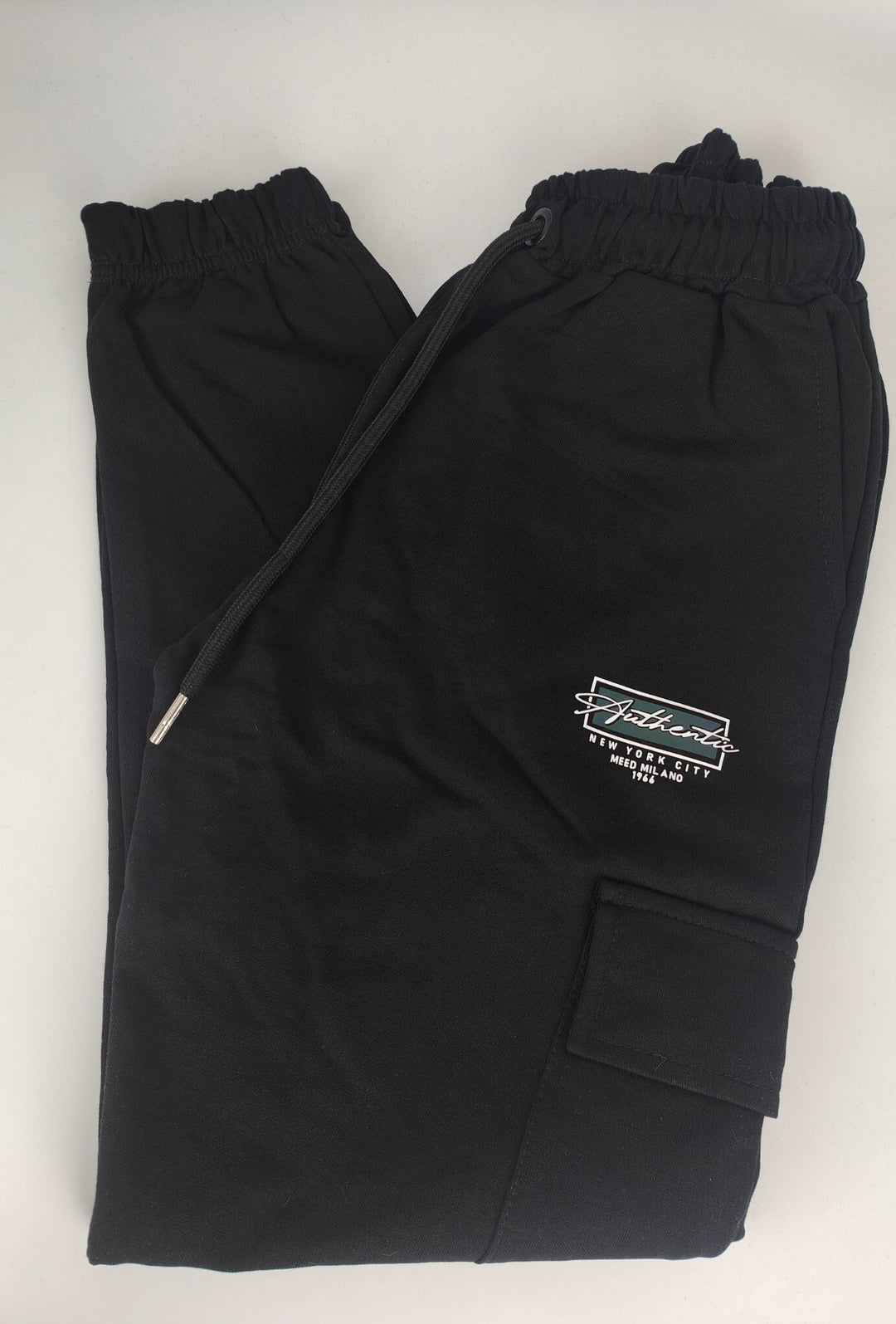 Pantalone Tuta Uomo MEED MILANO Con Tasconi Laterali  in Cotone Logo Stampato- NERO