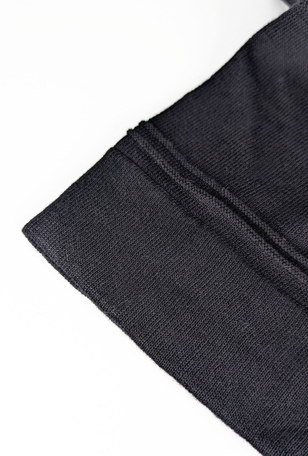 Polo Uomo in filo di cotone con lavorazione a righe - NERO