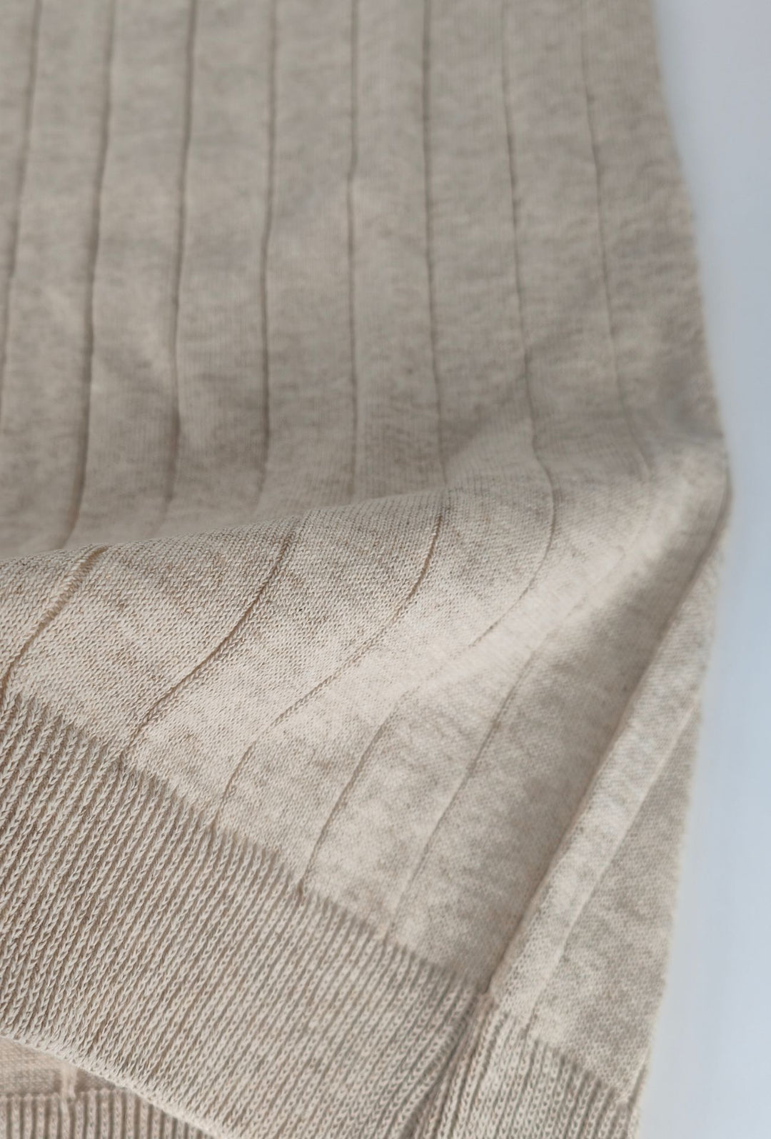 Polo Uomo in Maglia a Coste con Collo Aperto- BEIGE CHIARO