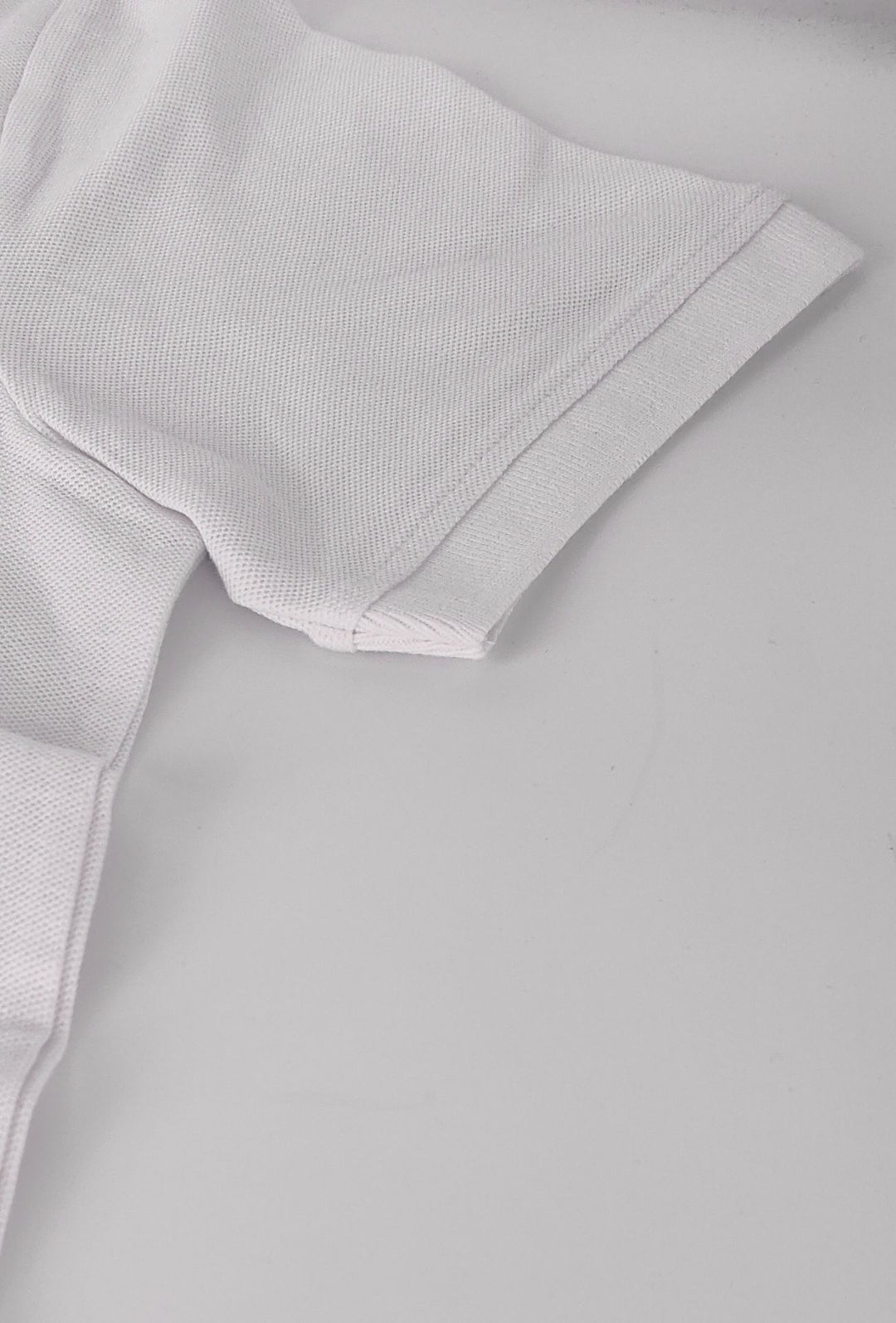 Polo Uomo manica corta MARLBORO CLASSIC logo ricamato lato cuore, colletto con doppio righino- BIANCO