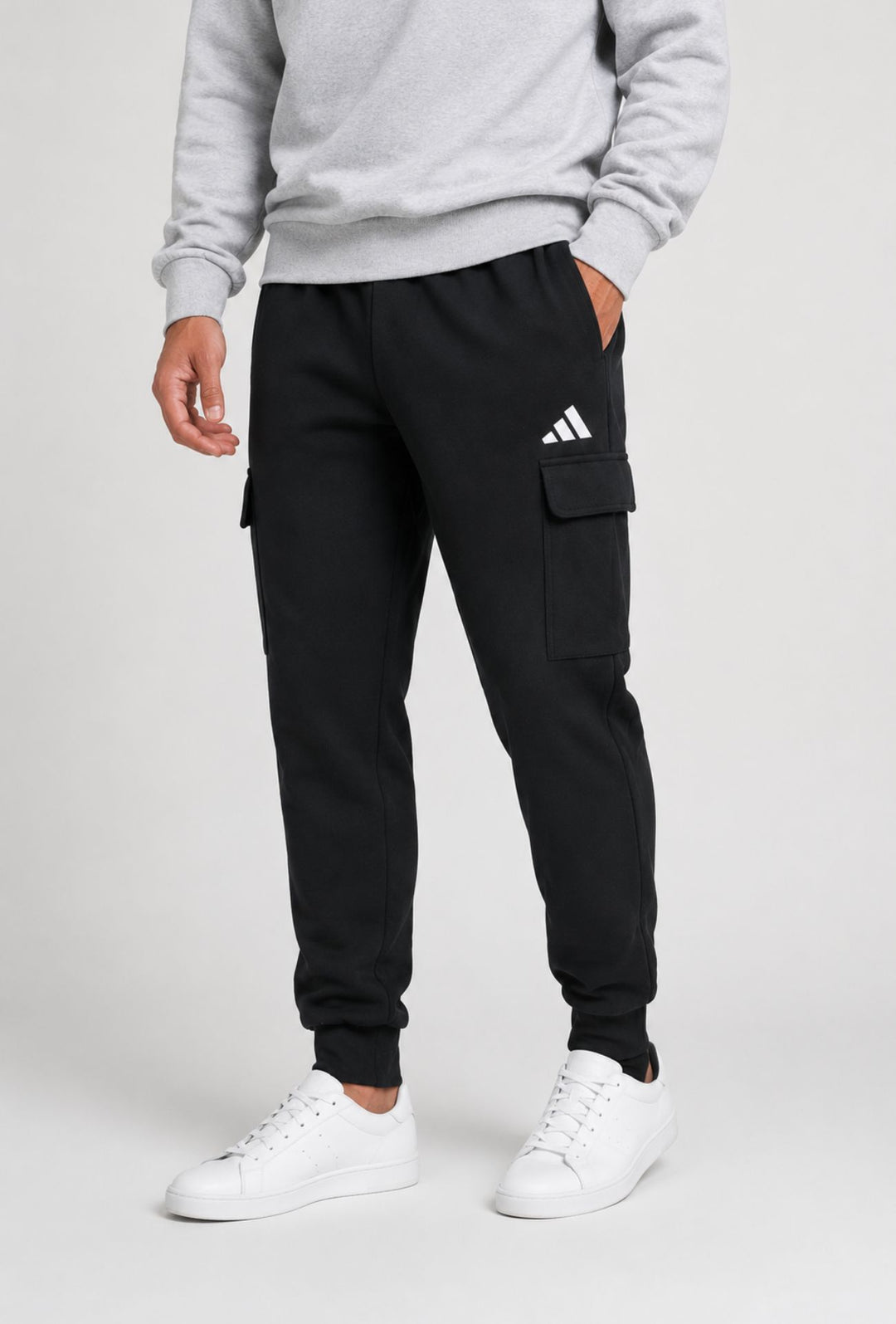 Pantalone Tuta Uomo ADIDAS Nero in Cotone Cargo Jogger - NERO