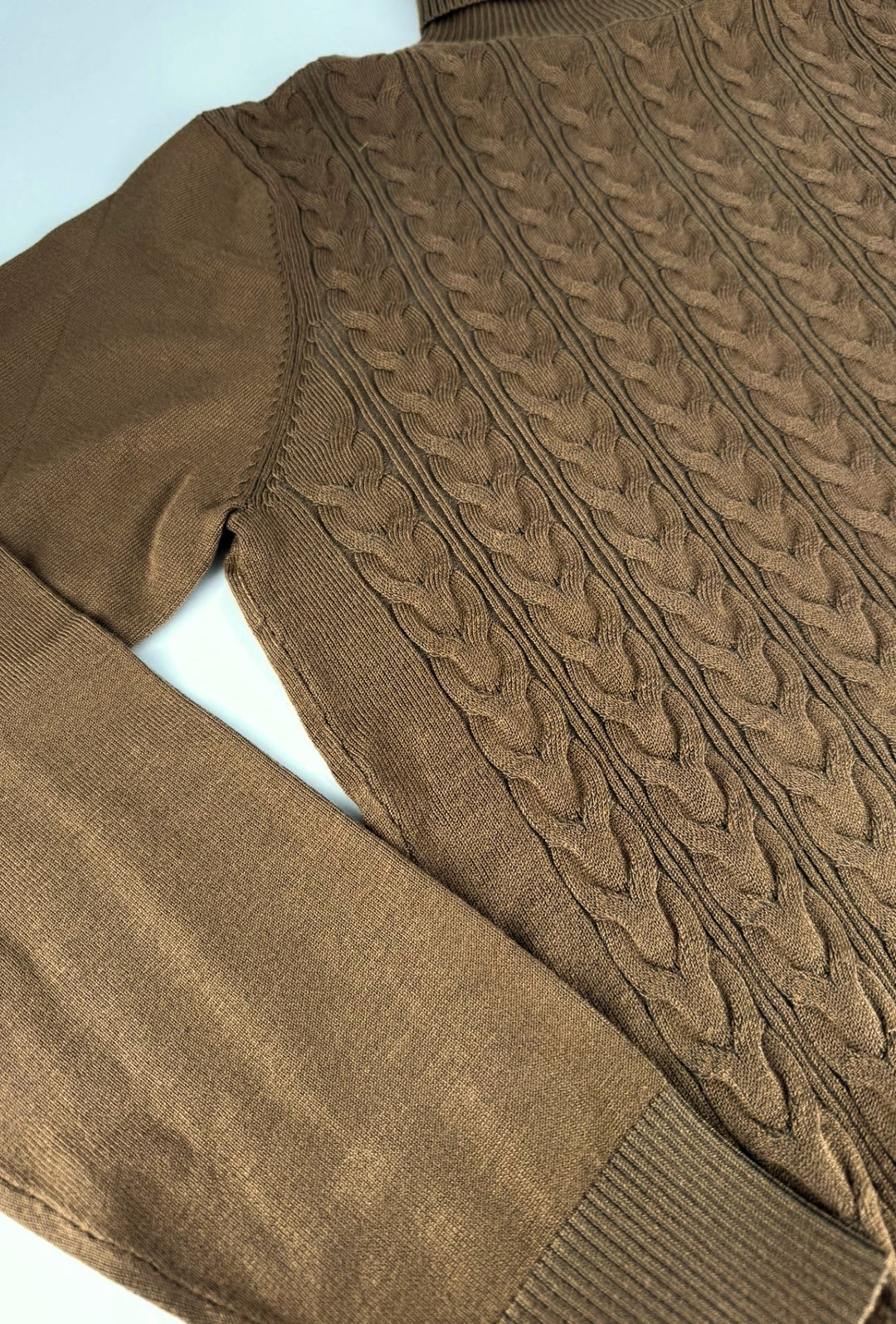 Maglioncino uomo collo alto con trama lavorata - CAMMELLO