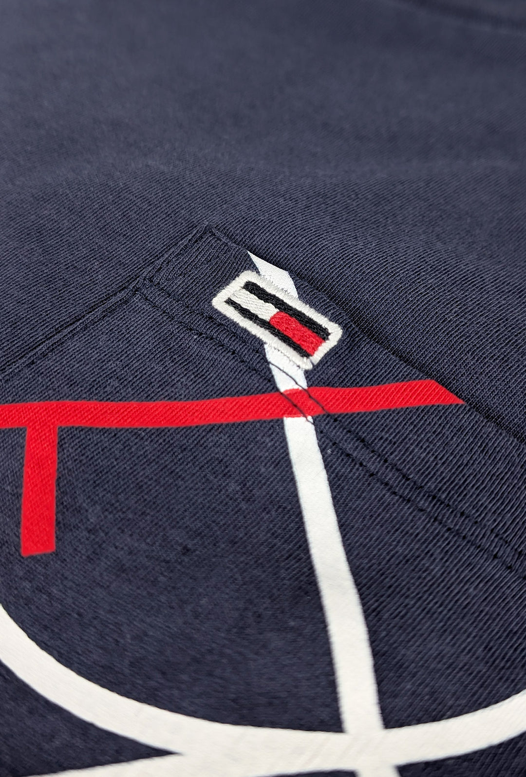T-Shirt uomo TOMMY JEANS con taschino fantasia - BLU