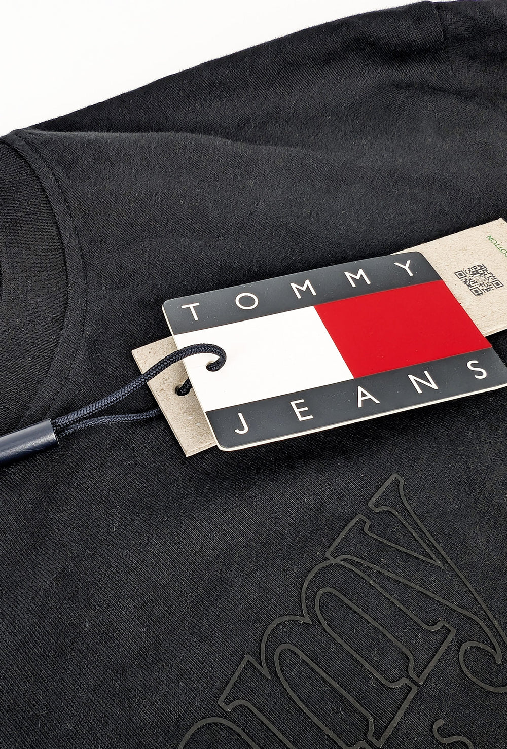 T-Shirt uomo TOMMY JEANS con scritta in rilievo - NERO