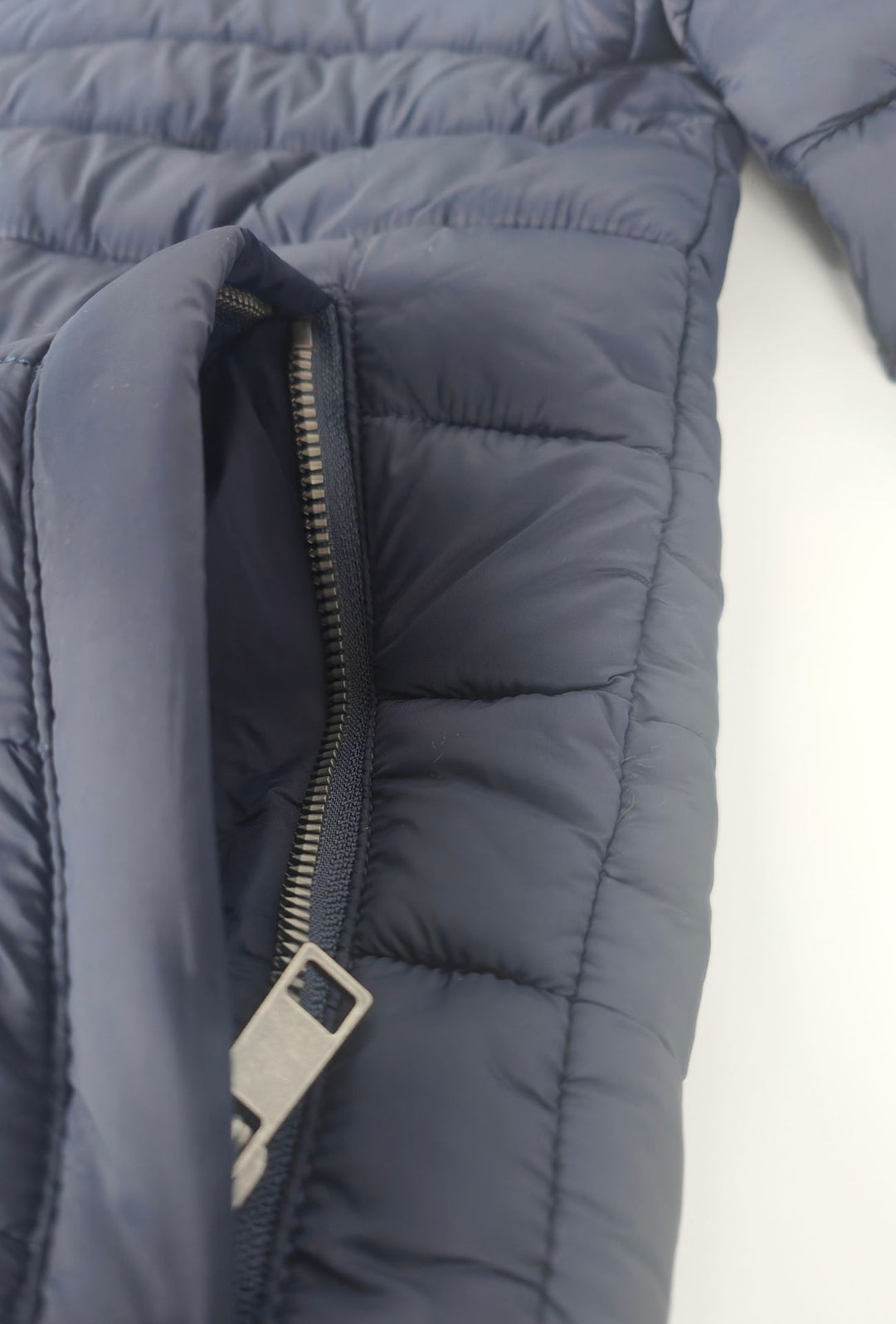Giubbino Uomo tecnico ARMATA DI MARE con Cappuccio logo gommato lato cuore- BLU NAVY