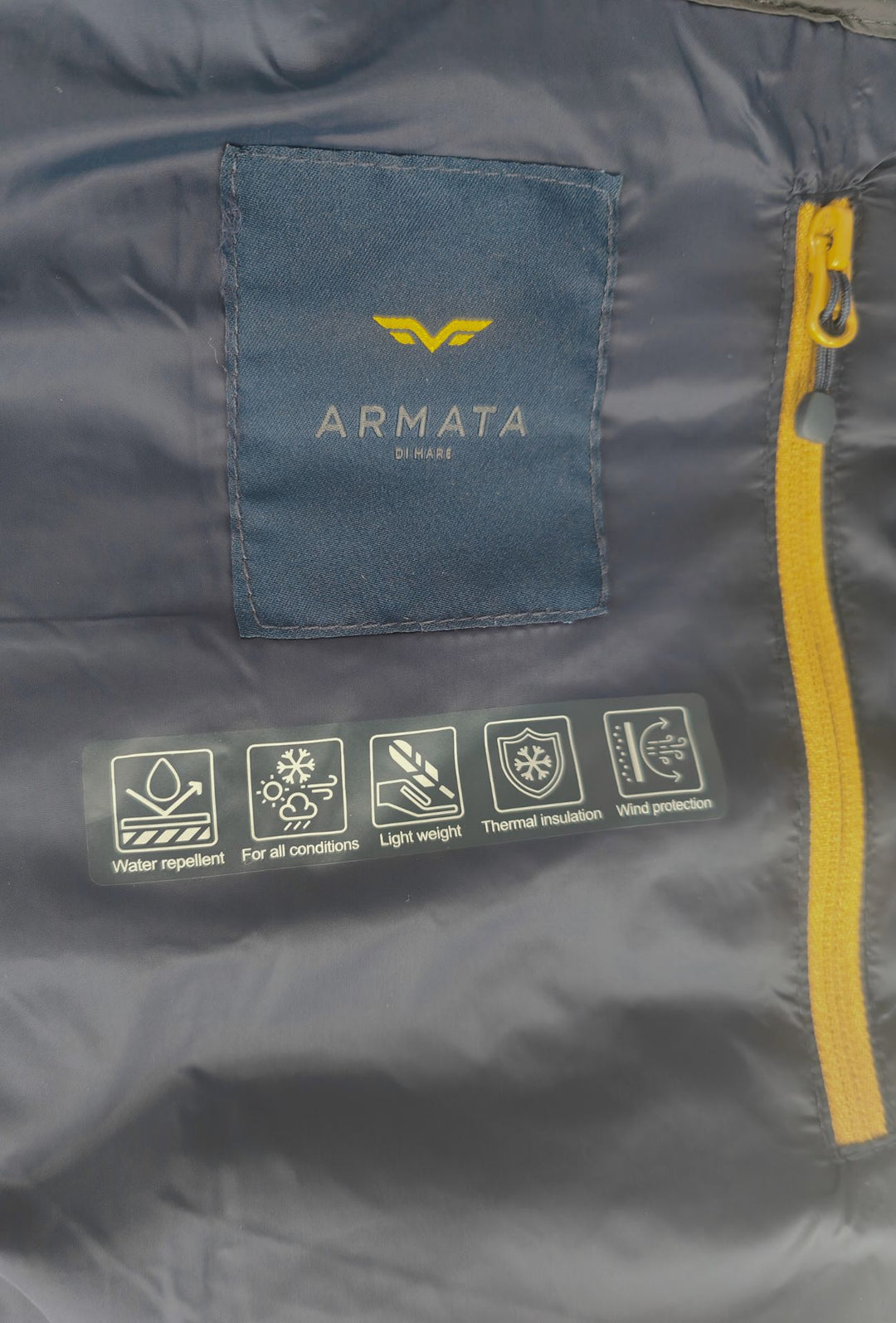 Giubbino Uomo tecnico ARMATA DI MARE con Cappuccio logo gommato lato cuore- BLU NAVY