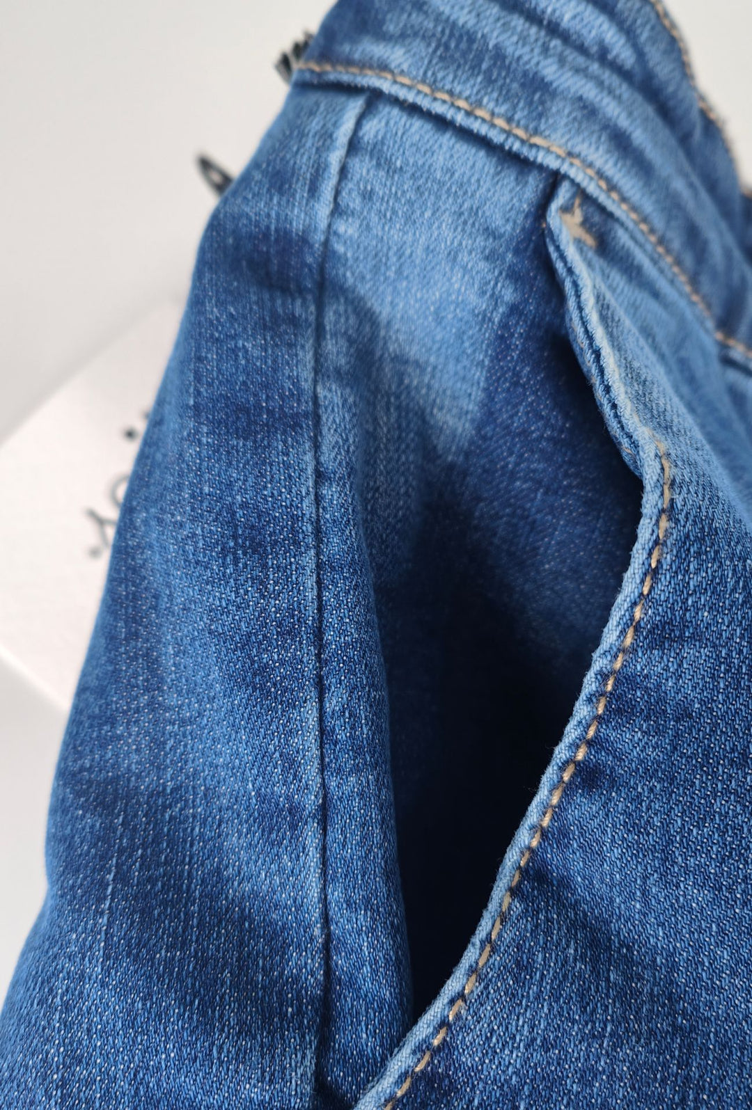 Jeans Uomo FREE JOY in Denim Stretch  Slim Fit con Tasche America- LAVAGGIO MEDIO