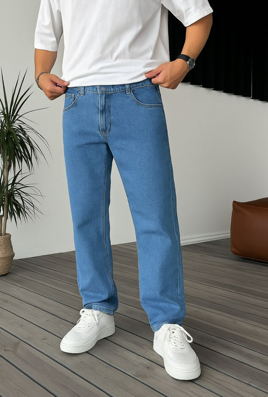 Pantalone Jeans Regular fit in tela fissa fondo ampio colorazione chiara