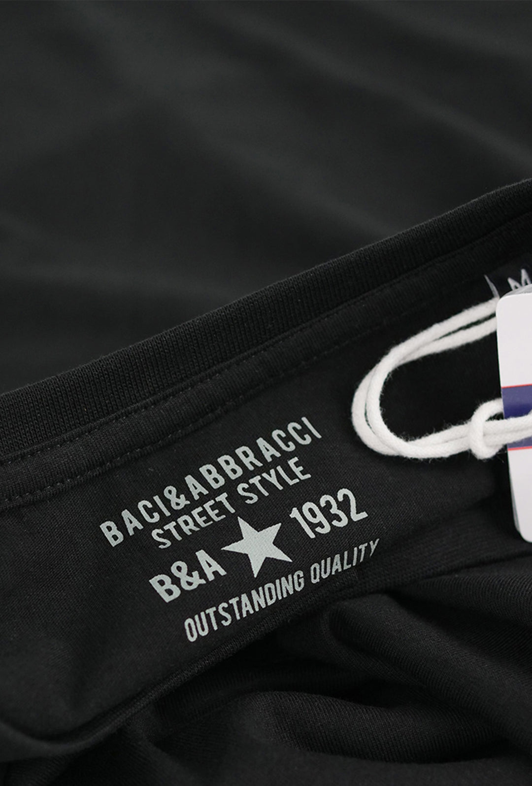 T-Shirt Uomo Baci & Abbracci Maglietta Serafino in cotone Regular Fit Maglie Dresserd - NERO