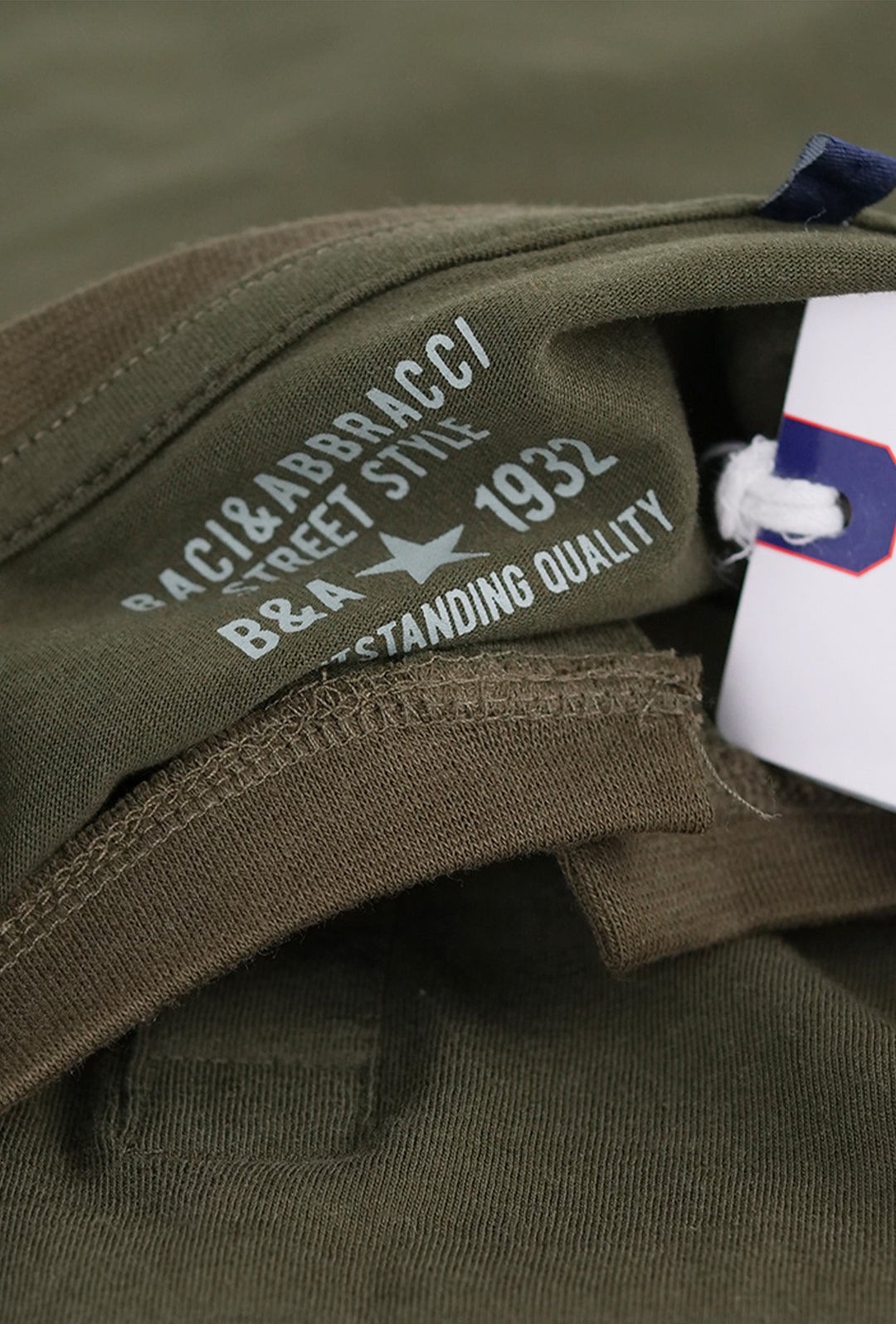 T-Shirt Uomo Baci & Abbracci Maglietta Serafino in cotone Regular Fit Maglie Dresserd - VERDE MILITARE